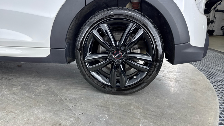 MINI Hatchback 1.5 Cooper Sport 5dr Auto Petrol Hatchback